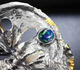 Серебряное кольцо с жемчужиной, черным опалом, цаворитами и сапфирами Серебро 925