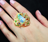 Эксклюзив! Массивное золотое кольцо с потрясающим кристаллическим опалом 15 карат, изумрудами, сапфирами, рубинами и бриллиантами Золото