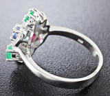 Праздничное серебряное кольцо с изумрудами, рубинами и синими сапфирами Серебро 925
