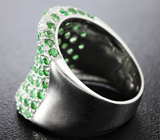 Шикарное серебряное кольцо с цаворитами Серебро 925