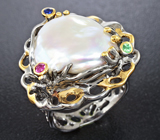 Серебряное кольцо с жемчужиной барокко, сапфиром, цаворитом и рубином Серебро 925