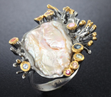 Серебряное кольцо с жемчужиной барокко и разноцветными сапфирами