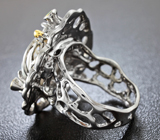 Серебряное кольцо с  жемчужиной барокко, цаворитом и сапфирами Серебро 925