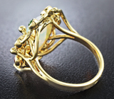 Золотое кольцо с фантастическим ограненным эфиопским опалом 2,46 карат, сапфирами и цаворитами Золото
