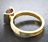 Золотое кольцо с андалузитом 1,53 карат и лейкосапфирами Золото