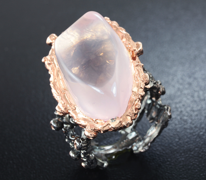 Серебряное кольцо с розовым кварцем