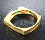 Золотое кольцо с ярким изумрудом 0,25 карат Золото