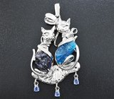 Кулон с необработанными апатитом и иолитом, а также синими и бесцветными сапфирами