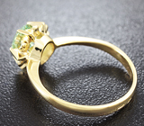 Золотое кольцо с зеленым муассанитом 0,93 карат Золото