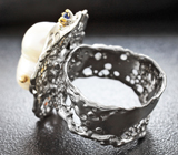 Серебряное кольцо с жемчужиной барокко, сапфирами, цаворитом и родолитом Серебро 925