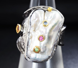 Серебряное кольцо с жемчужиной барокко, цаворитом, рубином и синим сапфиром Серебро 925