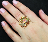 Золотое кольцо с кристаллическим черным опалом 1,8 карат и разноцветными сапфирами Золото