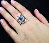 Серебряное кольцо с кристаллический черным опалом и разноцветными сапфирами Серебро 925