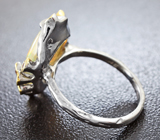Серебряное кольцо с кристаллический эфиопский опал, сапфирами, цаворитом и родолитом Серебро 925