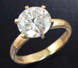 Золотое кольцо с бесцветным муассанитом 2,54 карат Золото