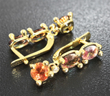 Золотые серьги с гранатами со сменой цвета 3,77 карат и бриллиантами Золото