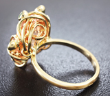 Золотое кольцо с морганитом 4,44 карат и изумрудами Золото