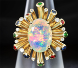 Золотое кольцо c ограненными эфиопским опалом 4,21 карат, цаворитами, рубинами, синими сапфирами и бриллиантами Золото