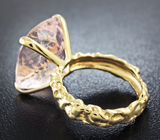 Золотое кольцо с крупным морганитом 14,97 карат Золото