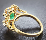 Золотое кольцо с изумрудом массой 0,72 карат и бриллиантами Золото