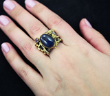 Серебряное кольцо с насыщенно-синим сапфиром 16 карат и аметистами Серебро 925