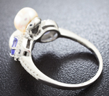 Изящное серебряное кольцо с жемчугом и танзанитами Серебро 925