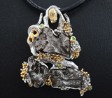 Серебряный кулон с осколками метеорита Кампо-дель-Сьело и цаворитами на шнуре Серебро 925