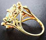 Золотое кольцо с ограненным эфиопским опалом 1,94 карат, рубинами, цаворитами и бриллиантами Золото