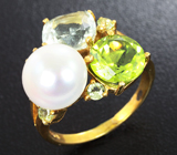 Чудесное серебряное кольцо с жемчужиной, перидотами и зелеными аметистами Серебро 925