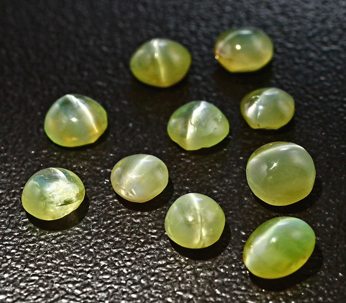 Набор из 10 хризобериллов 4,24 карат