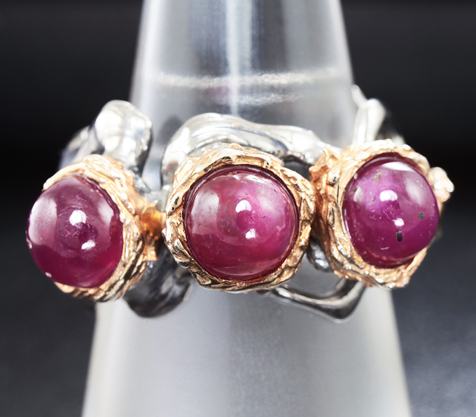 Серебряное кольцо с рубинами 6,12 карат