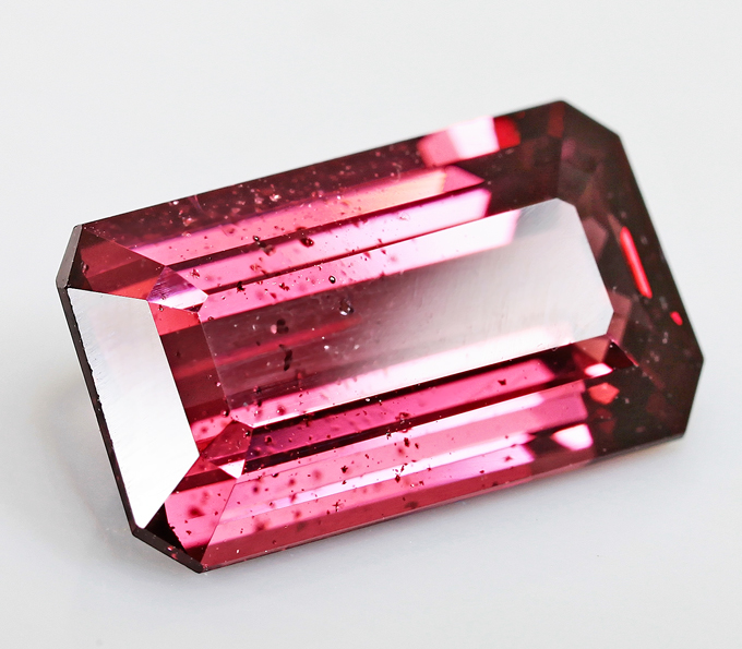 Родолит 3,88 карат