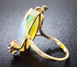 Золотое кольцо с кристаллическим эфиопским опалом 5,55 карат и сапфирами Золото