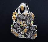 Серебряный кулон c осколками метеорита Кампо-дель-Сьело и цаворитами Серебро 925