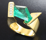 Золотое кольцо с ярким уральским изумрудом авторской огранки 3,02 карат и бриллиантом