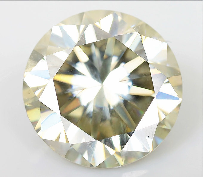 Муассанит 2,91 карат