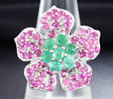 Серебряное кольцо-цветок с изумрудами и розовыми сапфирами