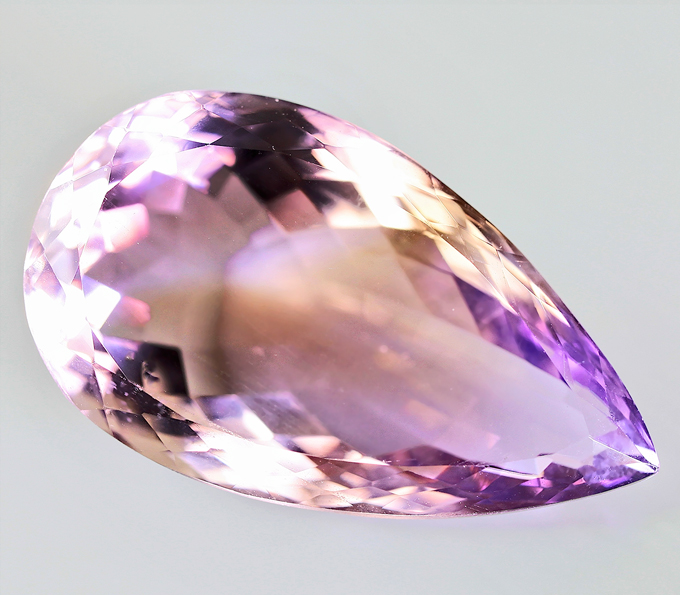 Аметрин 18,36 карат