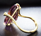 Золотое кольцо с контрастным аметрином авторской огранки, аметистом и сапфиром Золото
