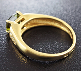 Золотое кольцо cо сфеном авторской огранки 1,3 карат и лейкосапфирами Золото