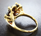 Золотое кольцо с австралийским триплет опалом 6,39 карат, аметистом и рубином Золото