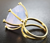 Эффектное золотое кольцо с крупным лавандовым аметистом 33,04 карат и фиолетовыми аметистами Золото