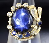 Золотое кольцо со звездчатым сапфиром 9,78 карат, ограненными синими и бесцветными сапфирами Золото