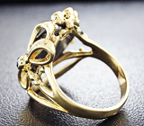 Золотое кольцо со звездчатым сапфиром 9,78 карат, ограненными синими и бесцветными сапфирами Золото