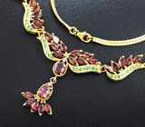 Серебряное колье с родолитами, цаворитами и мозамбикскими гранатами Серебро 925