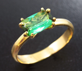Золотое кольцо с великолепным неоново-зеленым турмалином 0,86 карат Золото