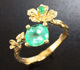 Золотое кольцо с «неоновым» изумрудом 1,68 карат и бриллиантом Золото