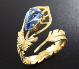 Золотое кольцо с превосходным синим сапфиром 1,9 карат Золото