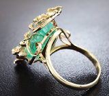 Золотое кольцо с уральским изумрудом 8,11 карат и бриллиантами Золото