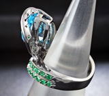 Серебряное кольцо с голубым топазом и изумрудами Серебро 925